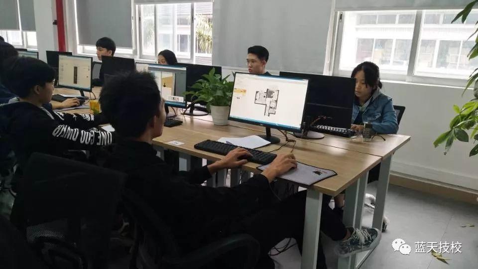 我校学生参加2018“三维家杯”广东省大学生设计大赛