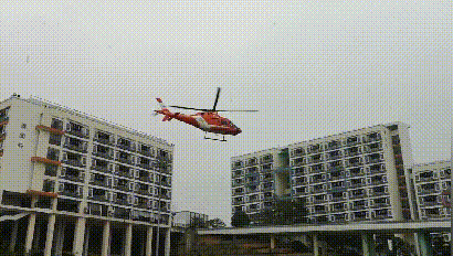 体验空中救援，直升机飞进校园！