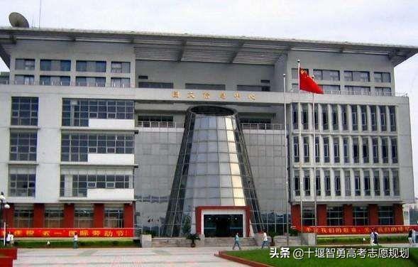 上海商学院录取分数线（附上海市本科计划）-广东技校排名网