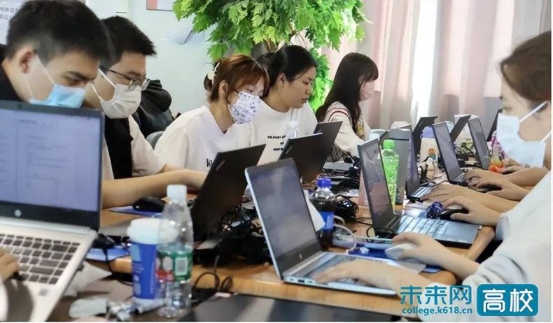广州电商学校哪个学校最好-白云工商技师学院“双十一”校企真实项目实训-1